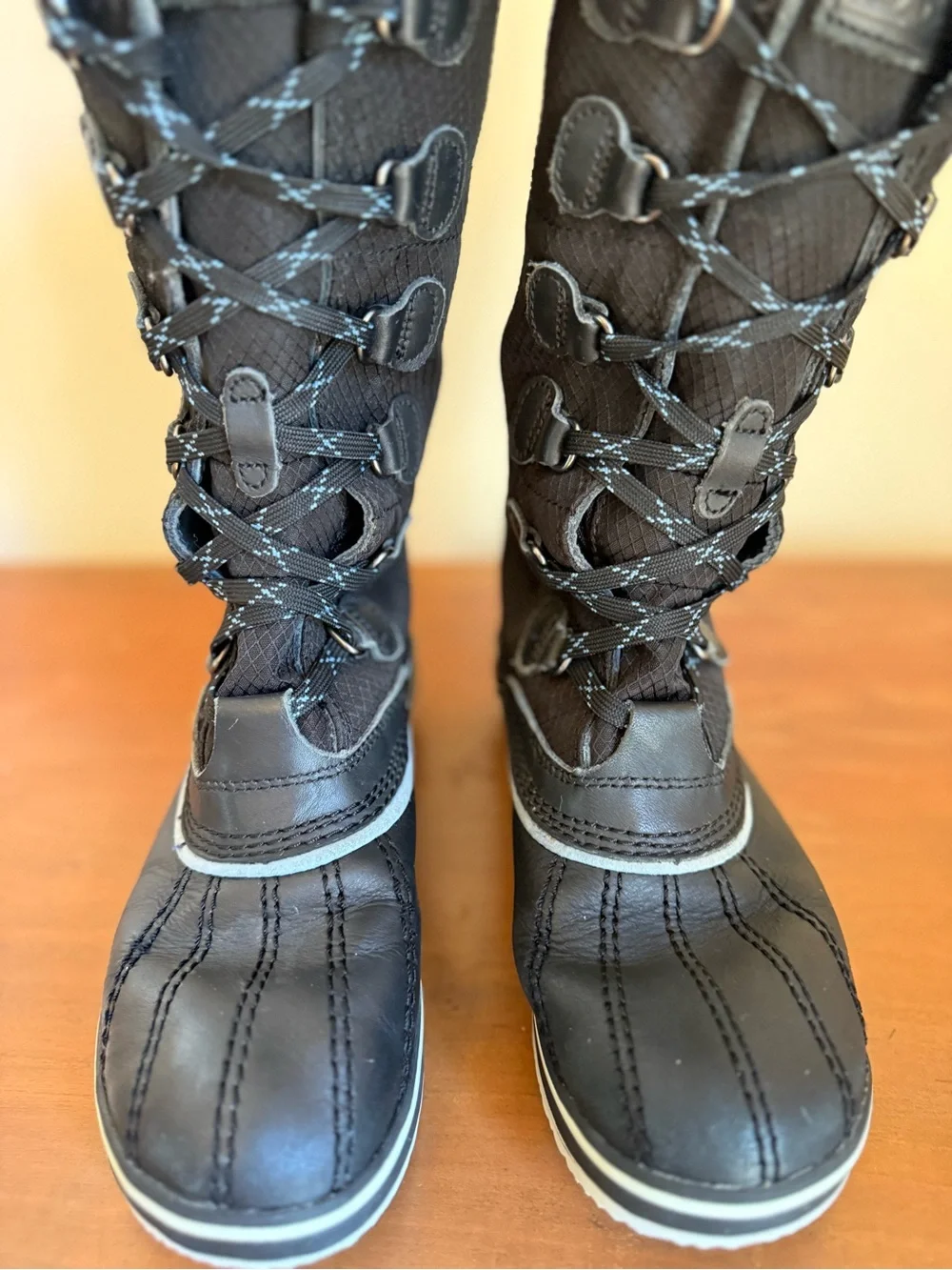 L. L. Bean Rangley Insulated Waterproof Black Lace Up Fleece Winter Boot,size 6M
